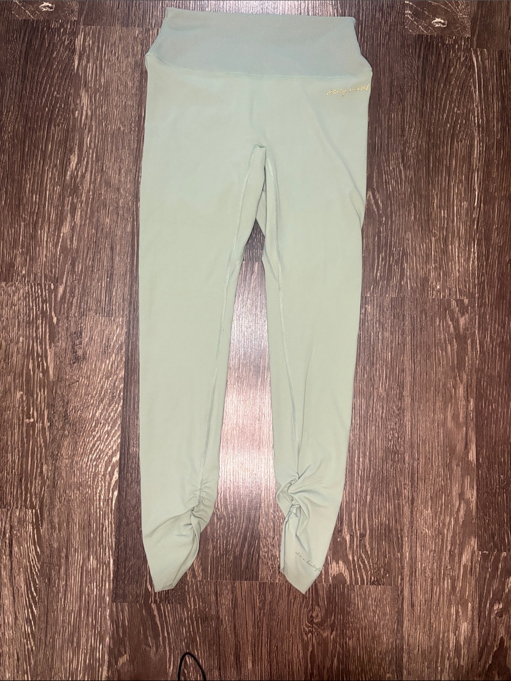 Whitney Simmons bum scrunch light green sage leggings size medium